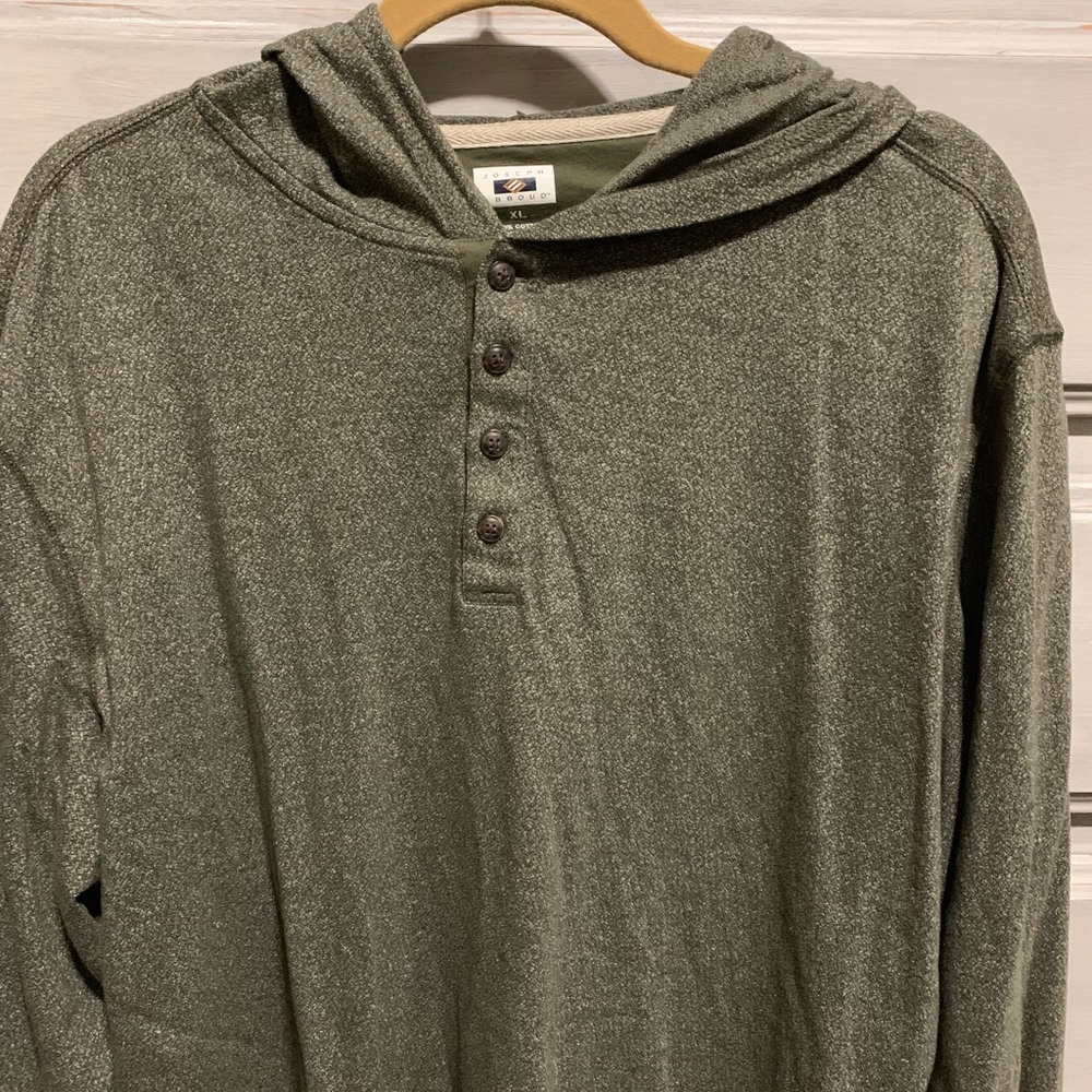 Joseph Abboud long sleeved lightweight hoodies